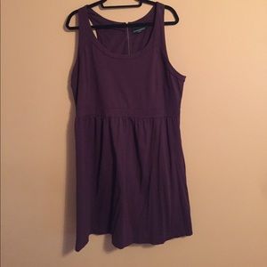 Purple sleeveless dress